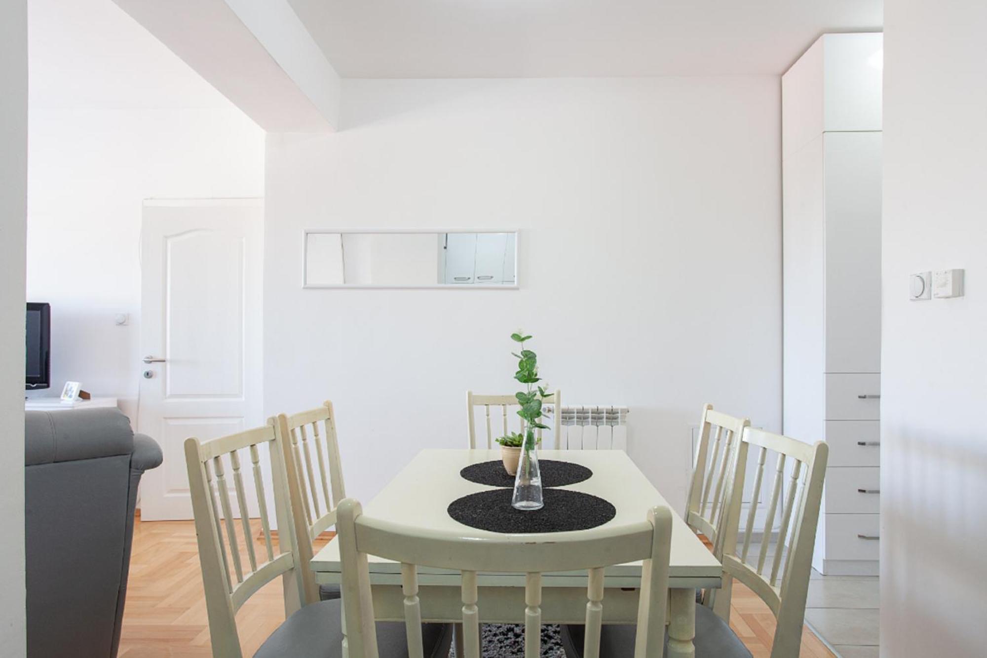 Urban Hostel & Apartments سكوبجي المظهر الخارجي الصورة