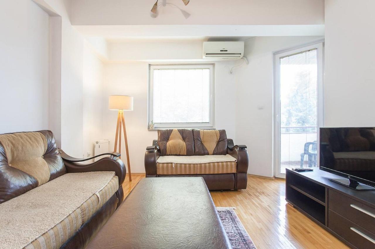 Urban Hostel & Apartments سكوبجي المظهر الخارجي الصورة