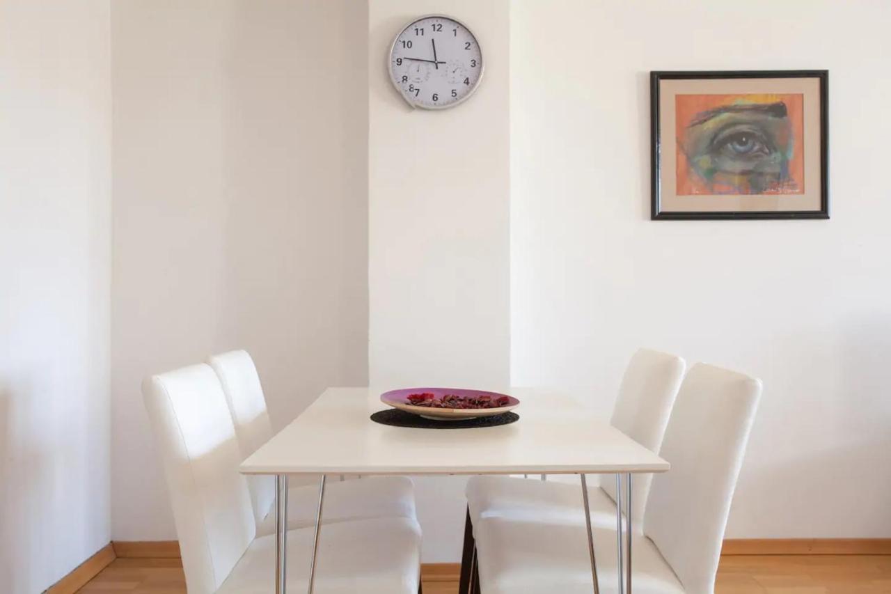Urban Hostel & Apartments سكوبجي المظهر الخارجي الصورة